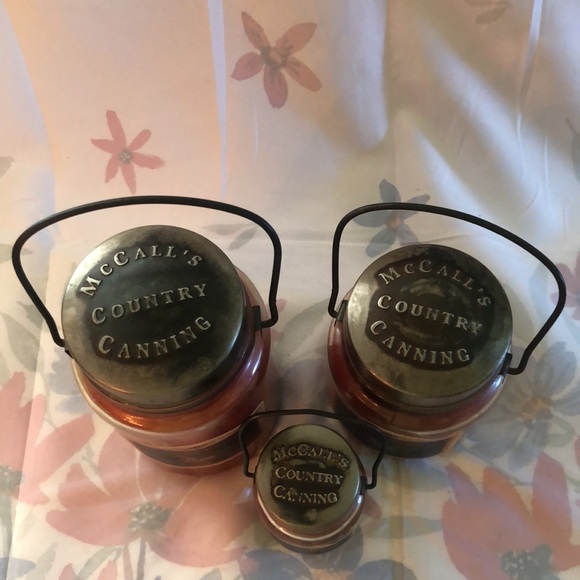 McCall's Farmers Market 26 Oz., 16 Oz. and 5 Oz. Candles - Cinnamon Scent - Picture 3 of 9